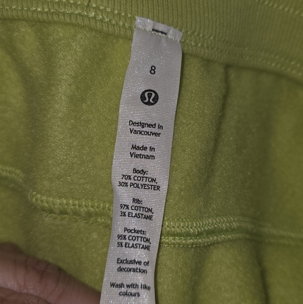 NWT Lululemon Size 8 Scuba High Rise Jogger Wasabi Green - Picture 4 of 5